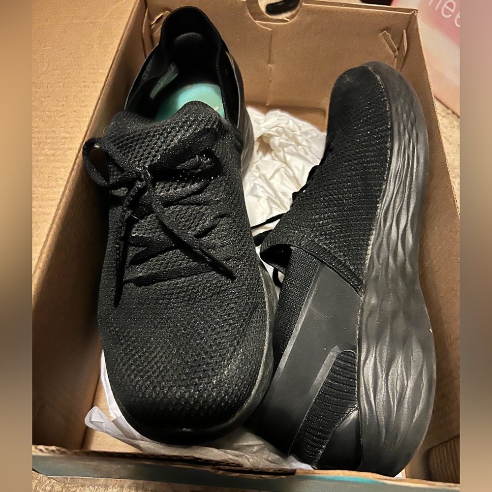 Skechers shoes
